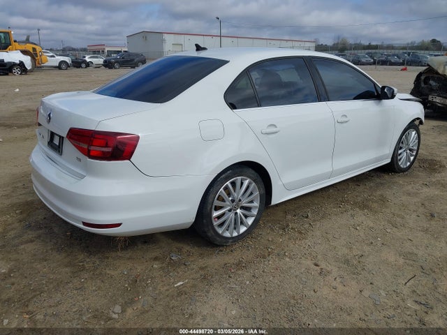 2016 Volkswagen Jetta 1.8t Sel მანქანა იყიდება აუქციონზე, vin: 3VWL17AJ2GM345528, აუქციონის ნომერი: 44498720