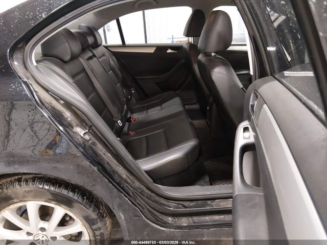 2013 Volkswagen Jetta 2.5l Se მანქანა იყიდება აუქციონზე, vin: 3VWDX7AJ1DM259352, აუქციონის ნომერი: 44498733