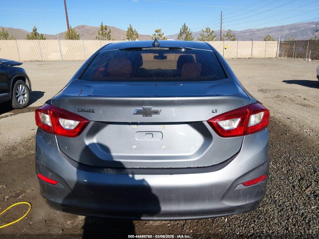 1G1BE5SM9J7241757 Chevrolet Cruze Lt Auto