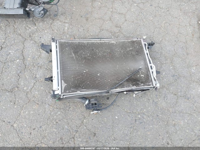 44498767 :رقم المزاد ، 5NPLL4AG2MH045618 vin ، 2021 Hyundai Elantra Se مزاد بيع