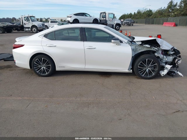 Продажа на аукционе авто 2022 Lexus Es 300h, vin: 58ADA1C17NU014264, номер лота: 44498838