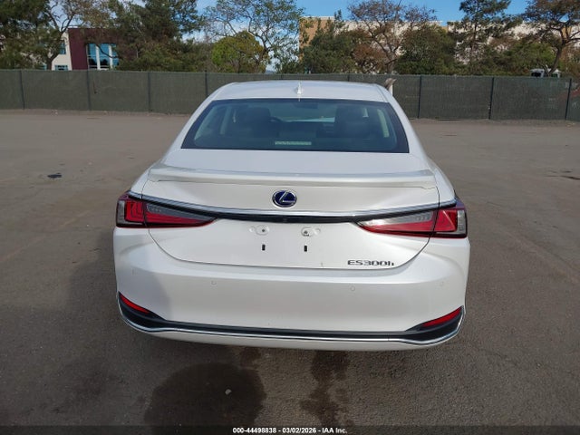 Продажа на аукционе авто 2022 Lexus Es 300h, vin: 58ADA1C17NU014264, номер лота: 44498838