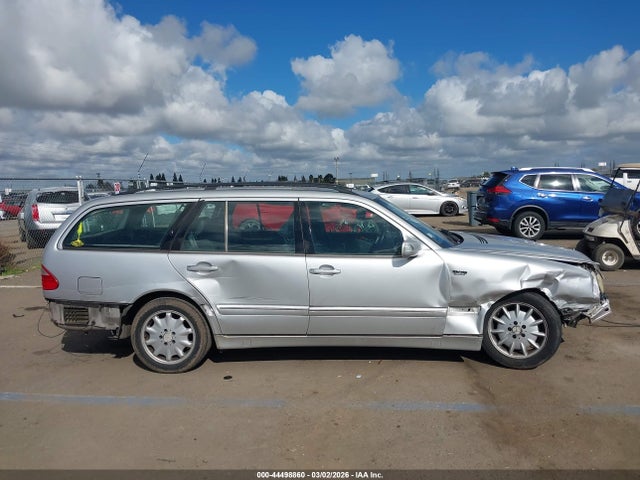 Aukcja sprzedaży 2002 Mercedes-benz E 320, vin: WDBJH65J02X081317, numer aukcji: 44498860