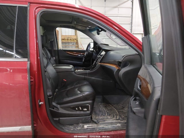2015 Cadillac Escalade Luxury მანქანა იყიდება აუქციონზე, vin: 1GYS4BKJ3FR279750, აუქციონის ნომერი: 44498882