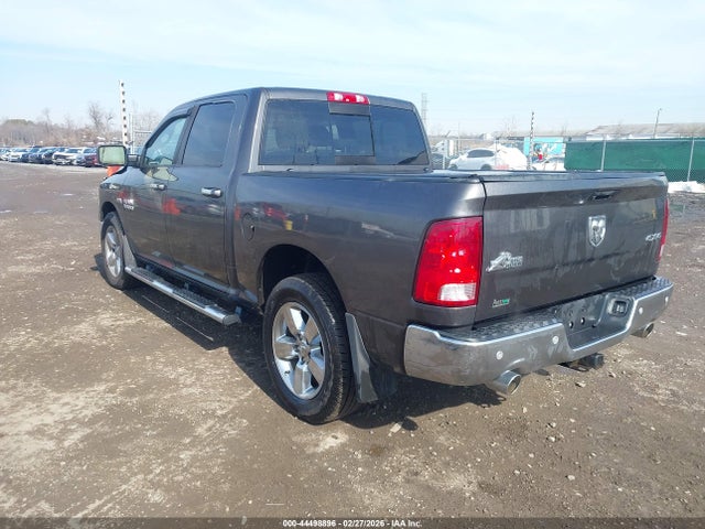 2017 RAM 1500 3C6RR7LT6HG505714 Photo 2