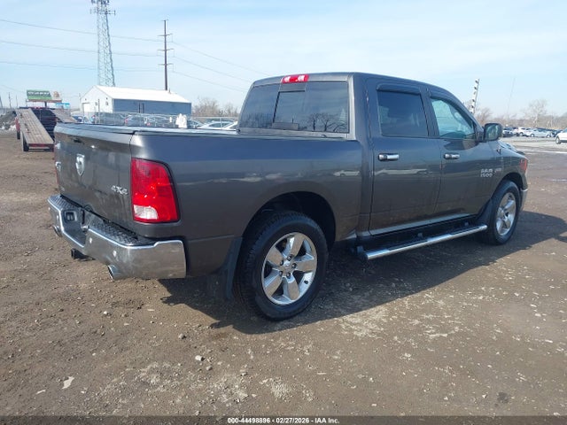 2017 RAM 1500 3C6RR7LT6HG505714 Photo 3