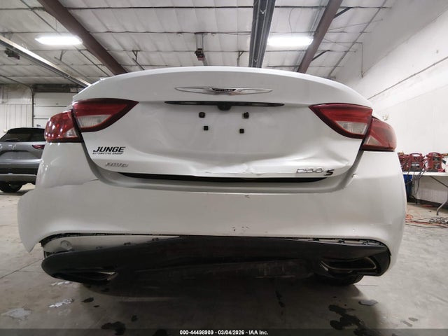 44498909 :رقم المزاد ، 1C3CCCDG3FN673829 vin ، 2015 Chrysler 200 S مزاد بيع