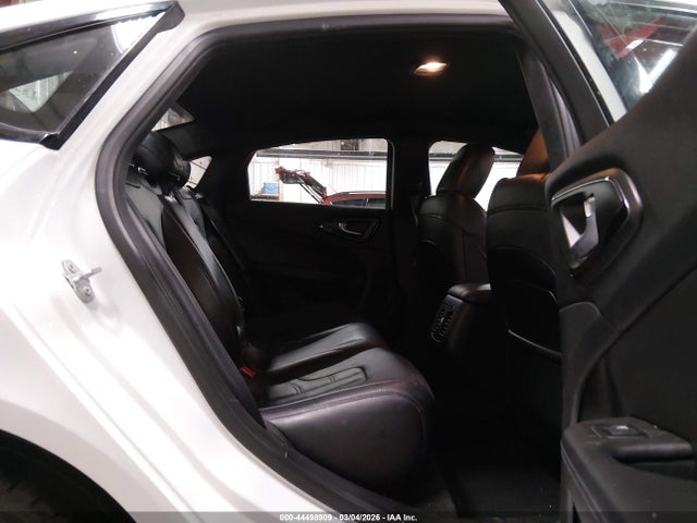 44498909 :رقم المزاد ، 1C3CCCDG3FN673829 vin ، 2015 Chrysler 200 S مزاد بيع
