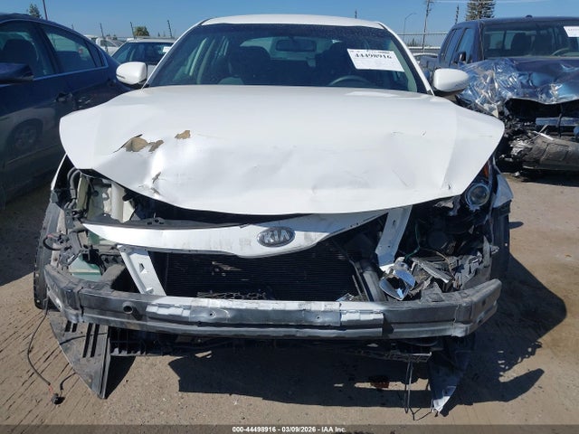 Продажа на аукционе авто 2015 Kia Optima Lx, vin: KNAGM4A73F5605337, номер лота: 44498916