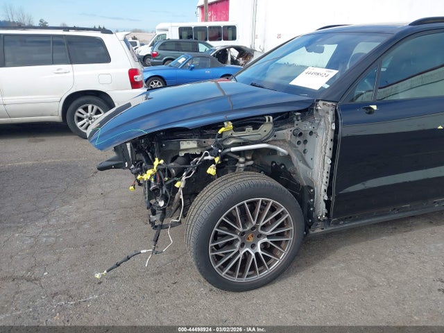 WP1AA2AY9PDA00890 Porsche Cayenne Platinum Edition