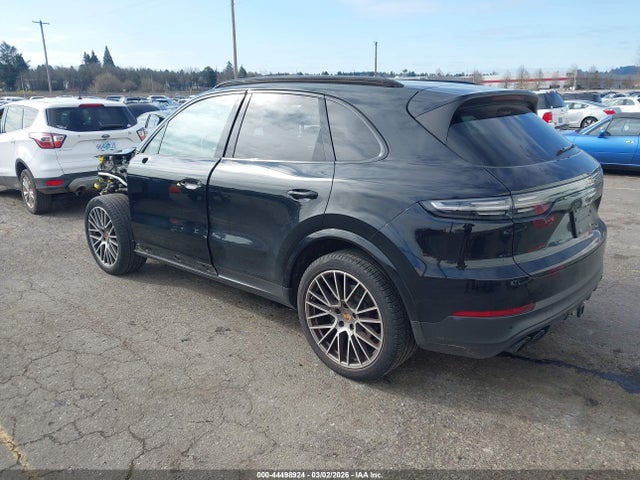 2023 PORSCHE CAYENNE WP1AA2AY9PDA00890 Photo 2