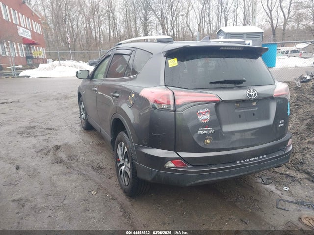 44498932 :رقم المزاد ، JTMBFREVXHJ170131 vin ، 2017 Toyota Rav4 Le مزاد بيع
