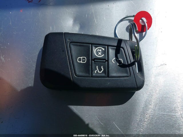 2018 Volkswagen Tiguan 2.0t Se/2.0t Sel მანქანა იყიდება აუქციონზე, vin: 3VV2B7AX5JM215638, აუქციონის ნომერი: 44499018
