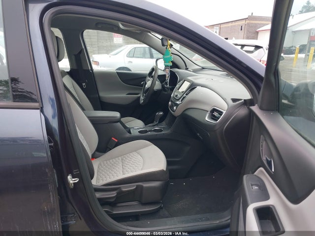 3GNAXHEVXKL304405 Chevrolet EQUINOX LS