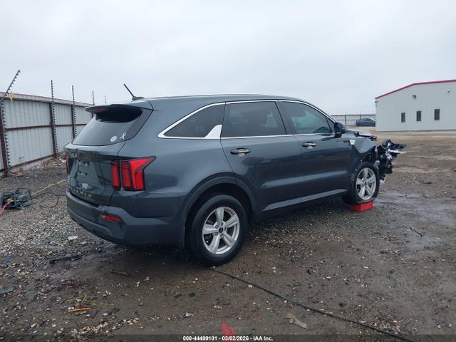 Продажа на аукционе авто 2022 Kia Sorento Lx, vin: 5XYRG4LC9NG137021, номер лота: 44499101