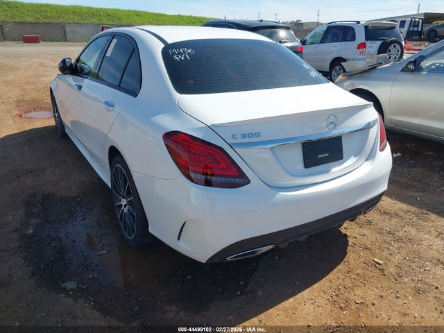 W1KWF8DB7MR642984 Mercedes-Benz C 300 Sedan
