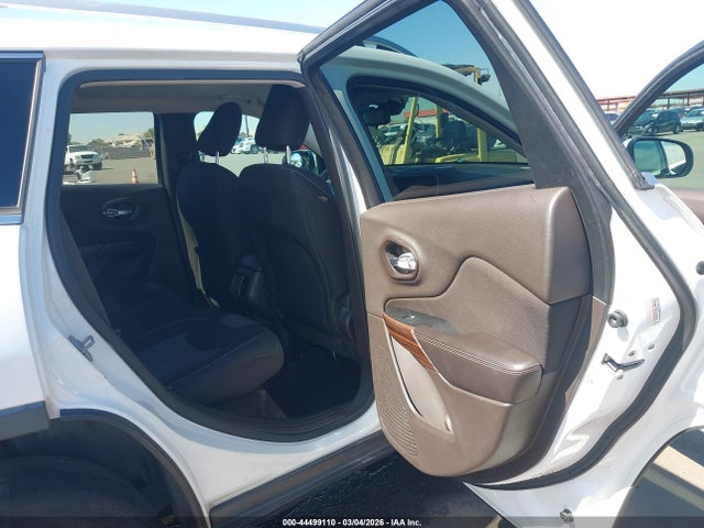 Jeep Cherokee Latitude 2014 1C4PJLCB8EW264825 Image 8