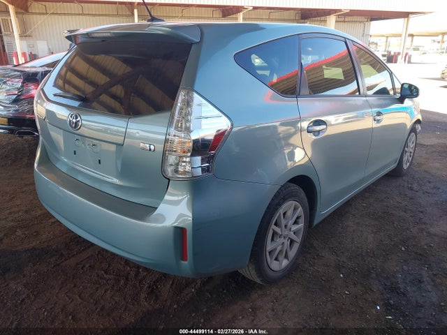 JTDZN3EU1E3320553 Toyota Prius V Three