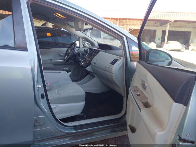 JTDZN3EU1E3320553 Toyota Prius V Three
