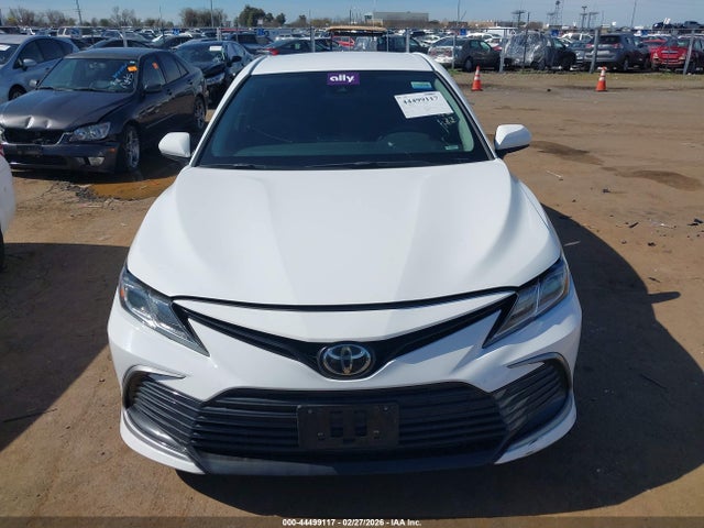 4T1C11AK6NU498751 Toyota CAMRY LE