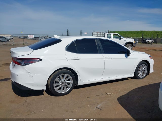 4T1C11AK6NU498751 Toyota CAMRY LE