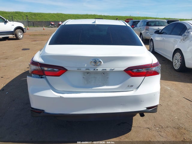 4T1C11AK6NU498751 Toyota CAMRY LE