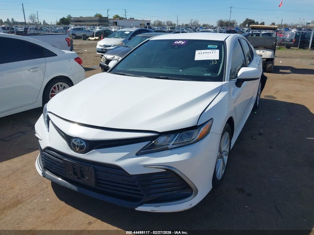 4T1C11AK6NU498751 Toyota CAMRY LE