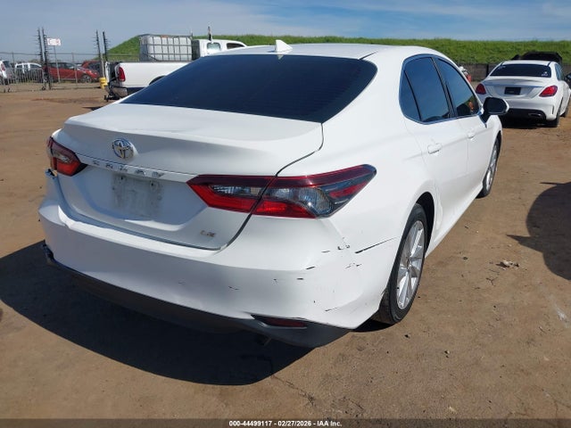 4T1C11AK6NU498751 Toyota CAMRY LE
