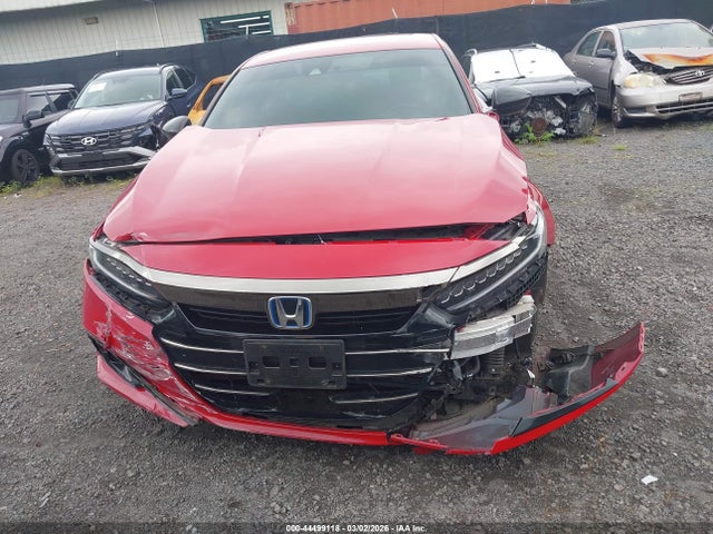 1HGCV3F22NA025915 Honda Accord Hybrid Sport