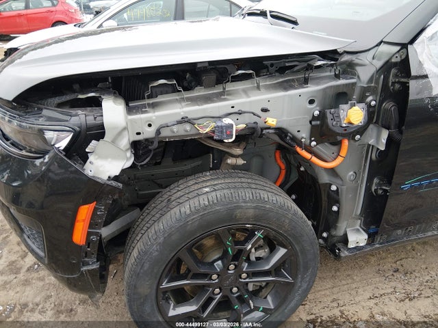 44499127 :رقم المزاد ، 1C4RJYB63P8908779 vin ، 2023 Jeep Grand Cherokee 4xe 30th Anniversary مزاد بيع