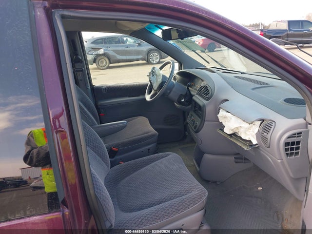 Продаж на аукціоні авто 2000 Chrysler Voyager, vin: 2C4GJ2535YR740624, номер лоту: 44499130