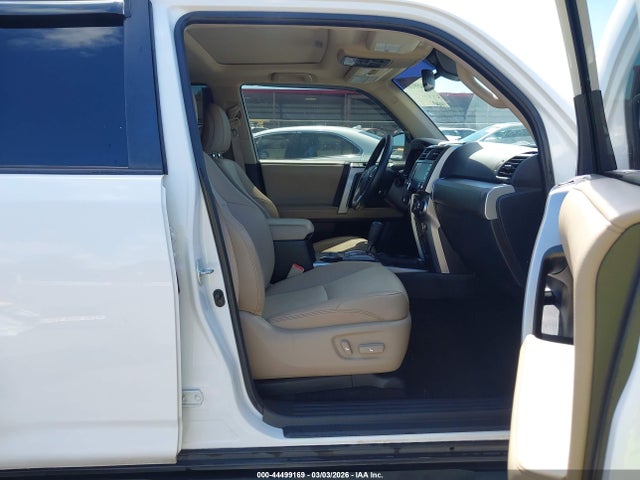 44499169 :رقم المزاد ، JTEZU5JR4L5216006 vin ، 2020 Toyota 4runner Sr5 Premium مزاد بيع