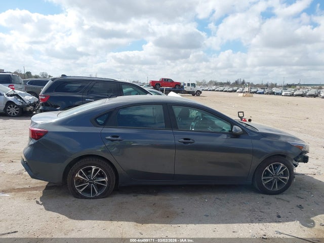 2023 Kia Forte Lxs მანქანა იყიდება აუქციონზე, vin: 3KPF24AD6PE661014, აუქციონის ნომერი: 44499171