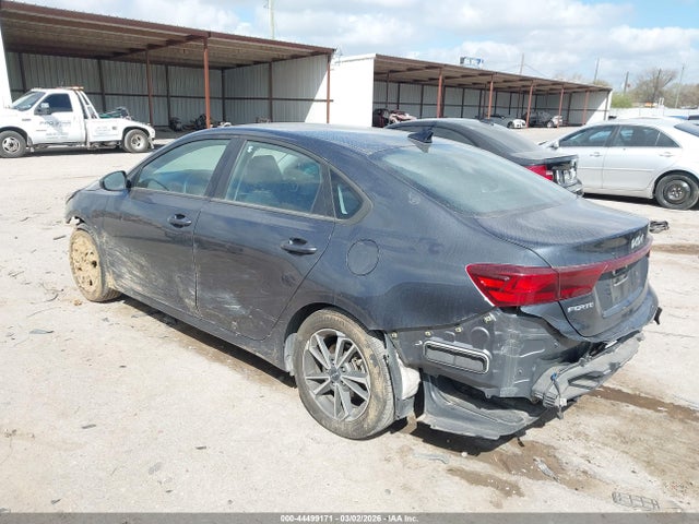 2023 Kia Forte Lxs მანქანა იყიდება აუქციონზე, vin: 3KPF24AD6PE661014, აუქციონის ნომერი: 44499171