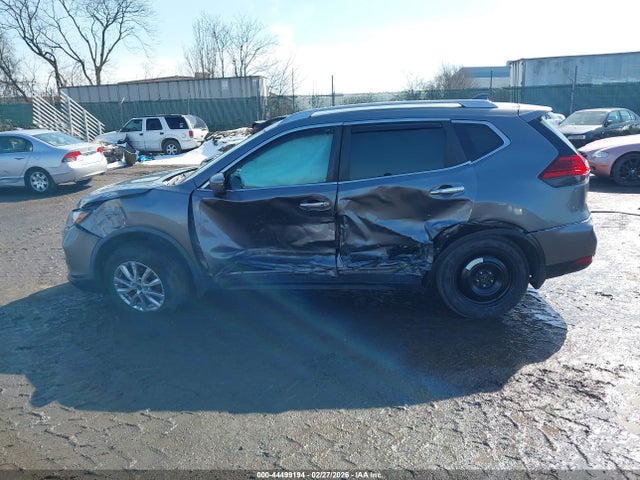 KNMAT2MV0HP607595 Nissan ROGUE SV
