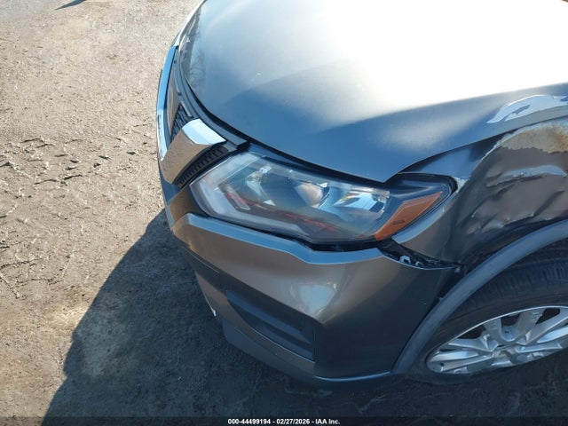 KNMAT2MV0HP607595 Nissan ROGUE SV