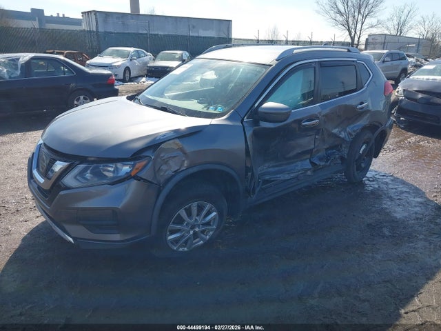 KNMAT2MV0HP607595 Nissan ROGUE SV