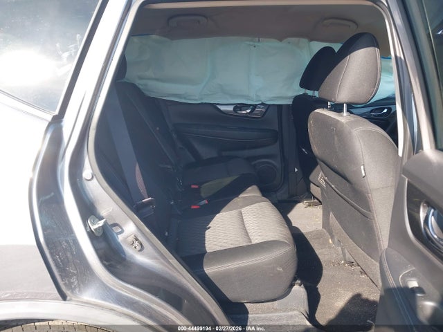KNMAT2MV0HP607595 Nissan ROGUE SV