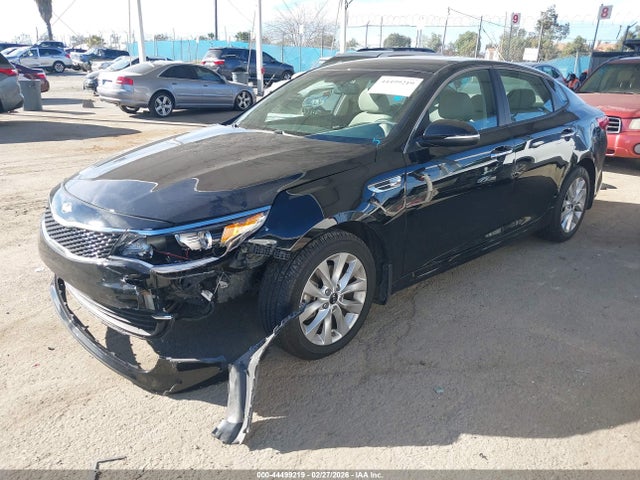 5XXGT4L33JG259052 KIA Optima Lx