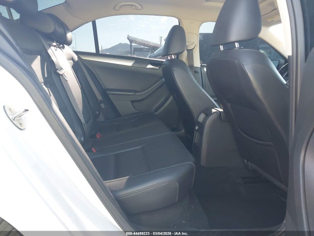 2017 Volkswagen Jetta 1.4t Se მანქანა იყიდება აუქციონზე, vin: 3VWDB7AJ6HM285286, აუქციონის ნომერი: 44499223