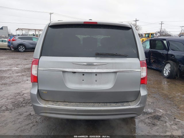 44499229 :رقم المزاد ، 2C4RC1CG1FR661211 vin ، 2015 Chrysler Town & Country Touring-l مزاد بيع