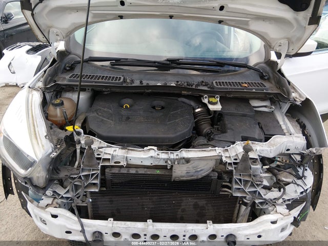 1FMCU0G98HUA63451 Ford ESCAPE SE