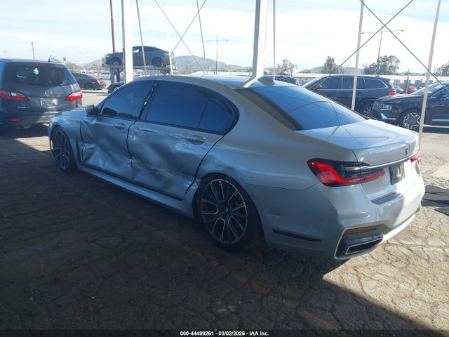 Продажа на аукционе авто 2020 Bmw 740i, vin: WBA7T2C02LGL17400, номер лота: 44499261