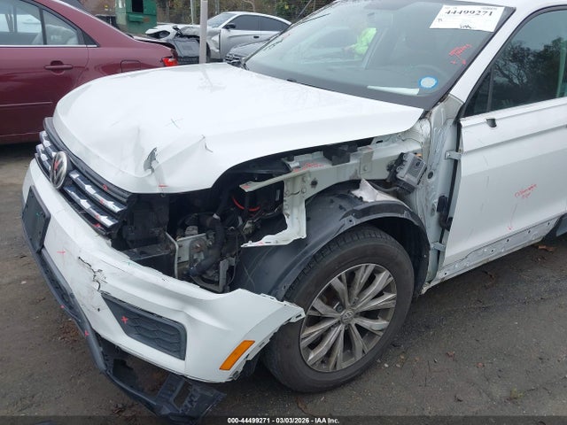 Продажа на аукционе авто 2019 Volkswagen Tiguan 2.0t S, vin: 3VV1B7AX2KM139549, номер лота: 44499271