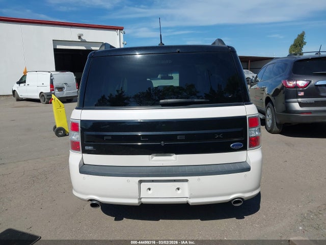 Ford FLEX SEL 2018 2FMGK5C80JBA11941 Image 16