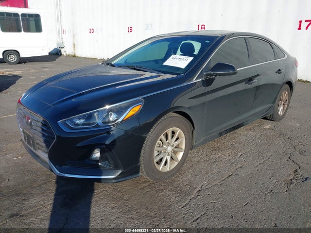 Hyundai SONATA SE 2018 5NPE24AF8JH718720 Image 2