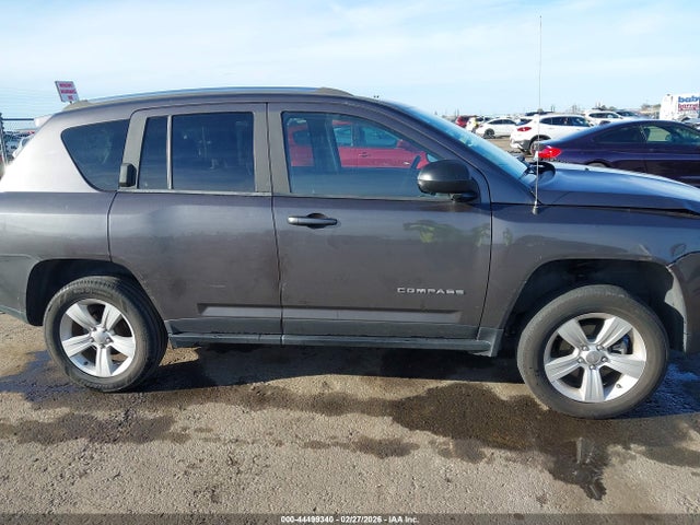2015 Jeep Compass Sport მანქანა იყიდება აუქციონზე, vin: 1C4NJDBB0FD206669, აუქციონის ნომერი: 44499340