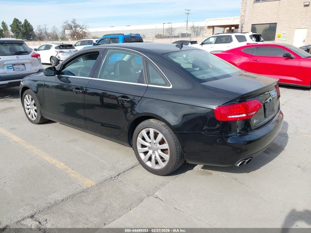2010 AUDI A4 WAUFFAFL8AN065390 Photo 2