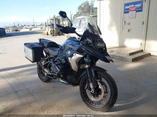 BMW R 1250 GS 2023 WB10M0301P6H75348 главное изображение