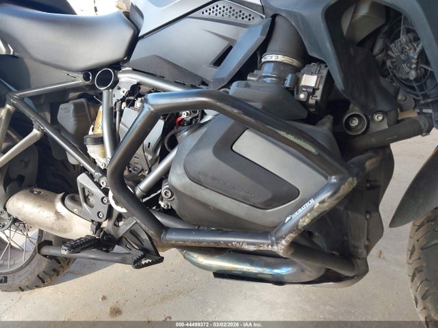 BMW R 1250 GS 2023 WB10M0301P6H75348 Image 17